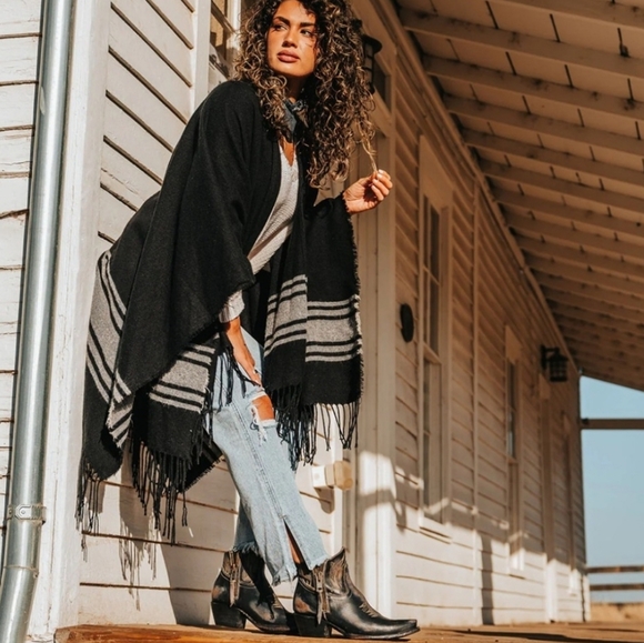 Freebird Wolfie Black distressed Western Ankle Bootie Size 6 - Picture 2 of 15